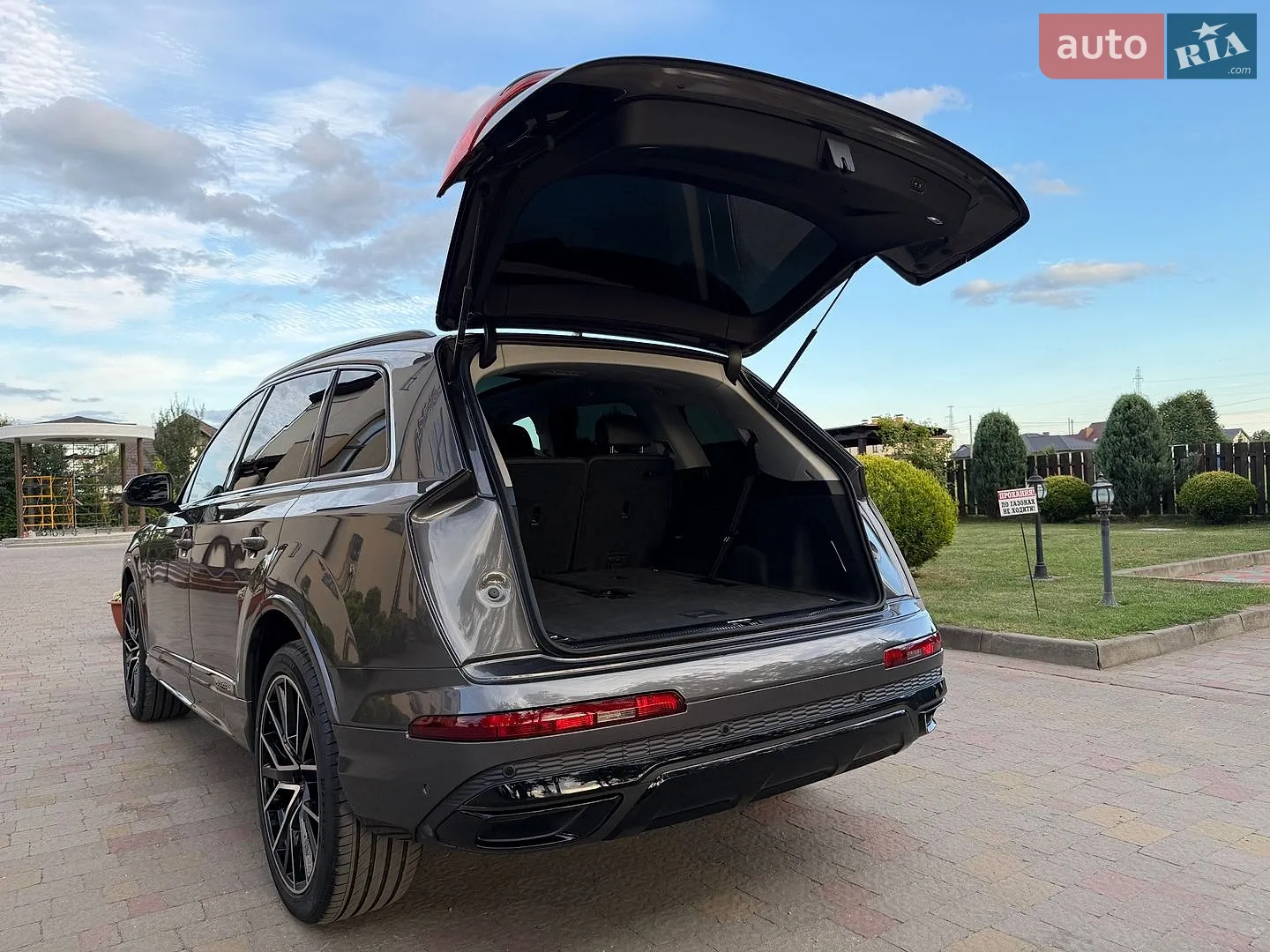 2022 Audi Q7 - мініатюра 24