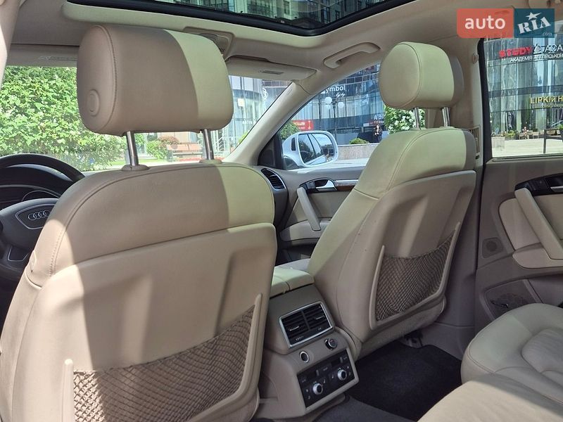 Позашляховик / Кросовер Audi Q7 2013 в Києві