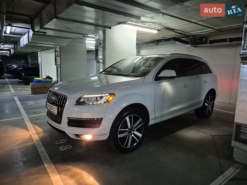 Позашляховик / Кросовер Audi Q7 2013 в Києві