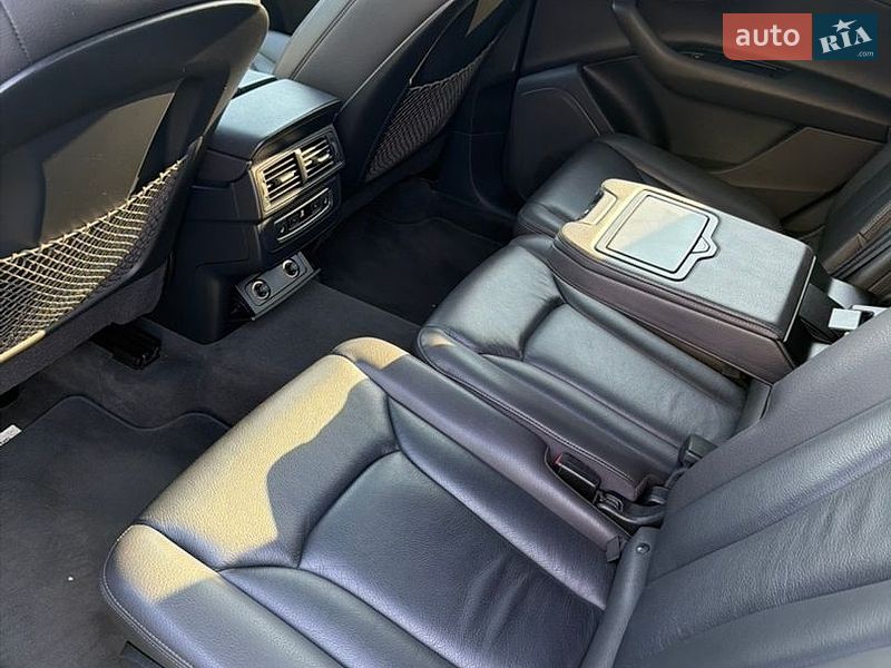 Позашляховик / Кросовер Audi Q7 2016 в Дніпрі