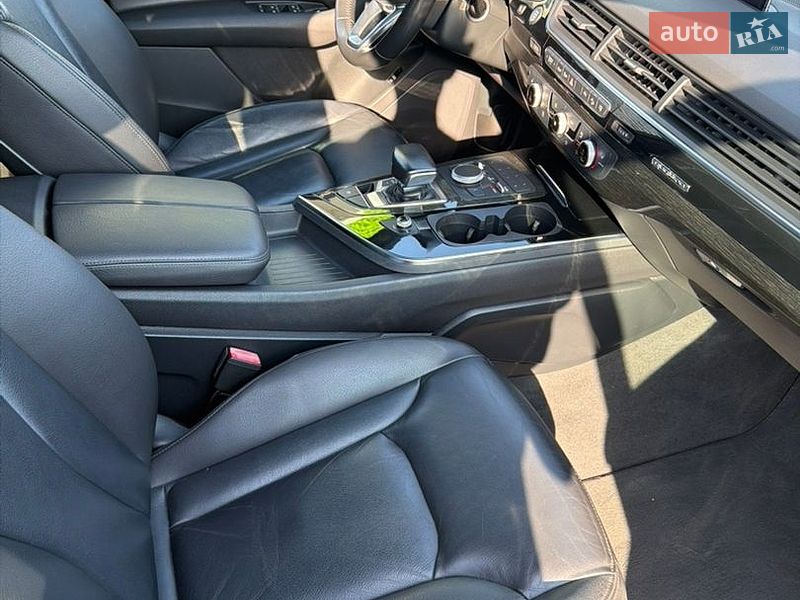 Позашляховик / Кросовер Audi Q7 2016 в Дніпрі