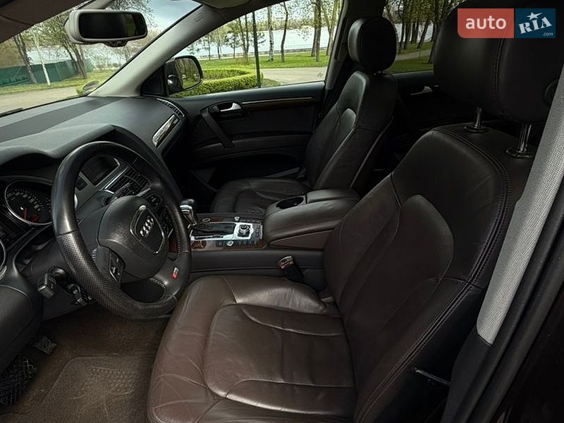 Позашляховик / Кросовер Audi Q7 2010 в Києві