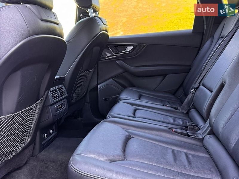 Позашляховик / Кросовер Audi Q7 2018 в Києві