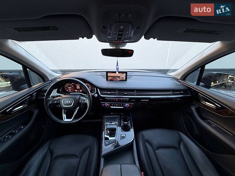 Внедорожник / Кроссовер Audi Q7 2017 в Ровно