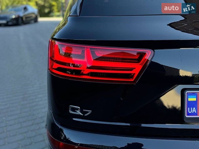 Позашляховик / Кросовер Audi Q7 2019 в Хмельницькому