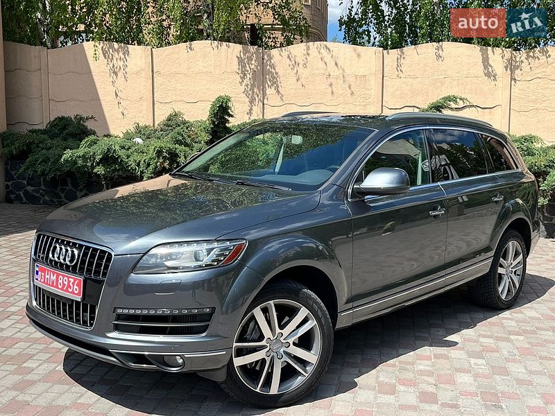 Позашляховик / Кросовер Audi Q7 2015 в Рівному