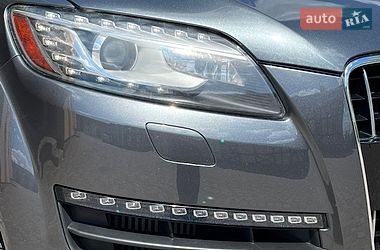 Позашляховик / Кросовер Audi Q7 2015 в Рівному