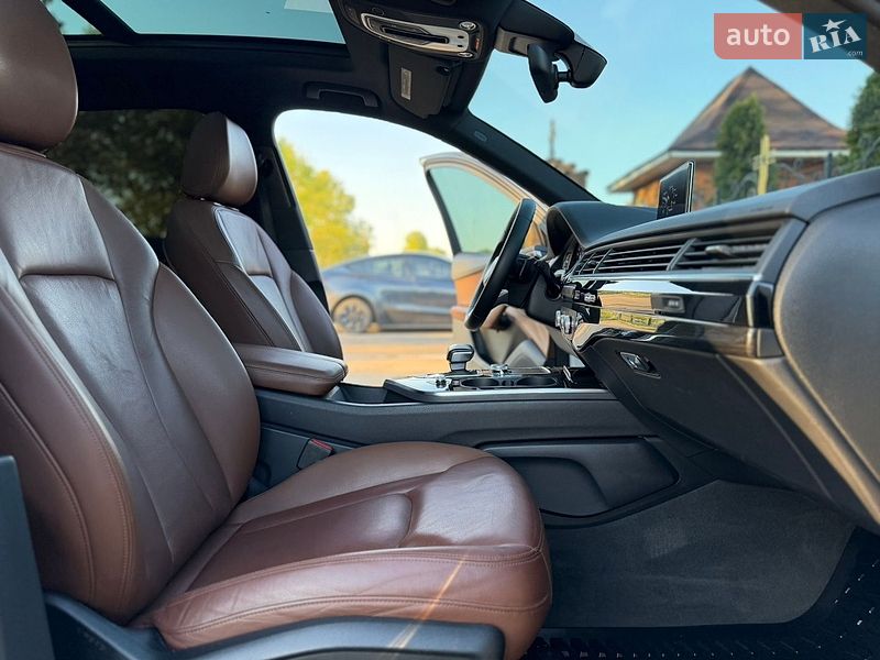 Внедорожник / Кроссовер Audi Q7 2017 в Николаеве