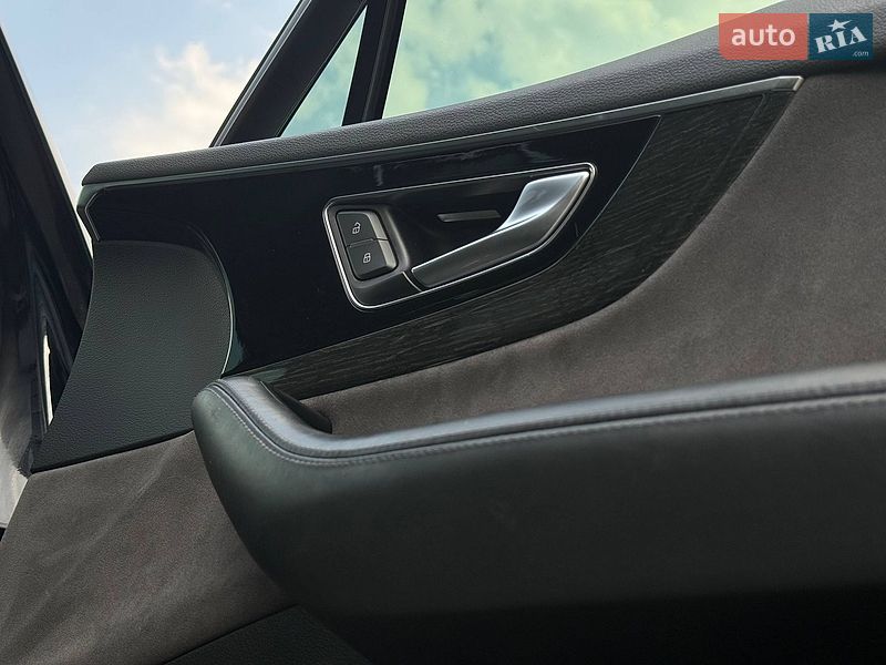 Позашляховик / Кросовер Audi Q7 2016 в Рівному фото 84 Позашляховик / Кросовер Audi Q7 2016 в Рівному