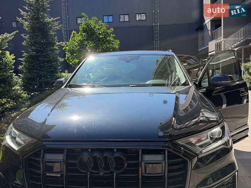 Внедорожник / Кроссовер Audi Q7 2022 в Буче