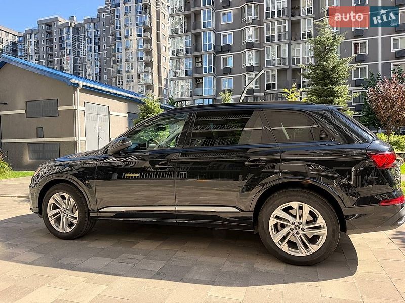Внедорожник / Кроссовер Audi Q7 2022 в Буче