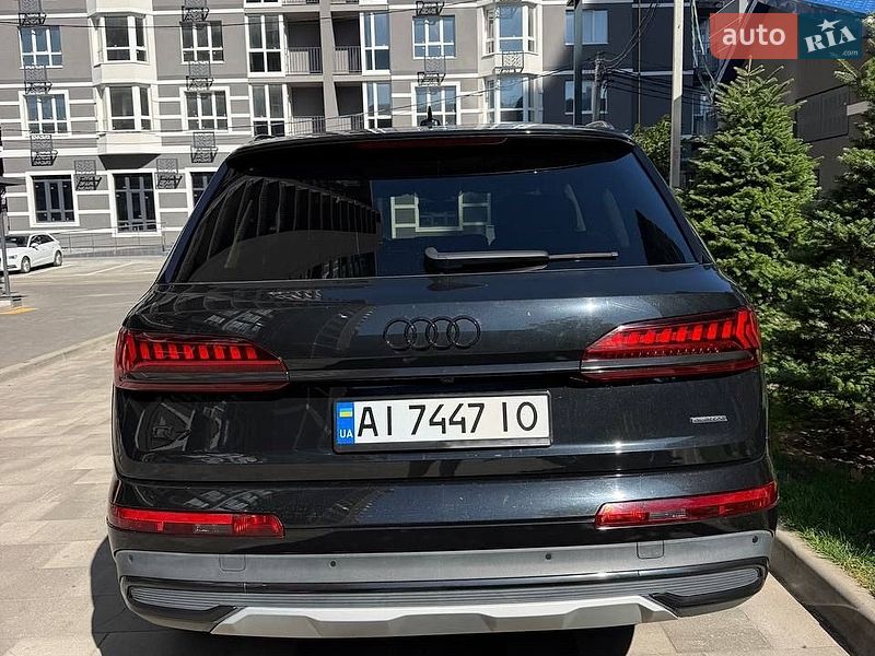 Внедорожник / Кроссовер Audi Q7 2022 в Буче