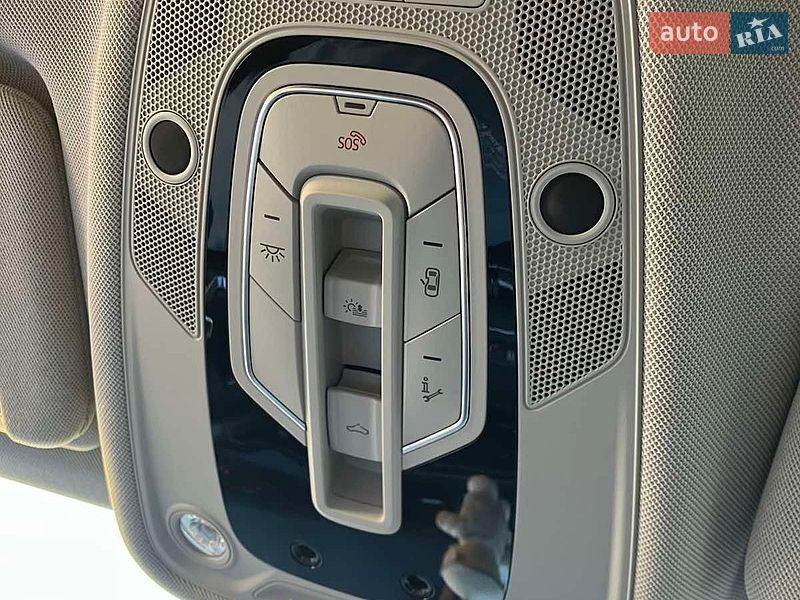 Внедорожник / Кроссовер Audi Q7 2018 в Измаиле