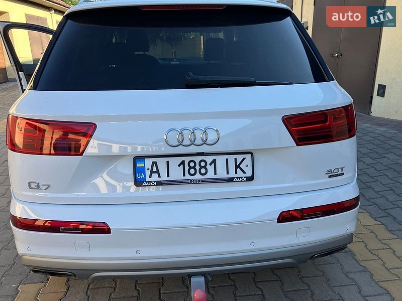 Внедорожник / Кроссовер Audi Q7 2018 в Измаиле