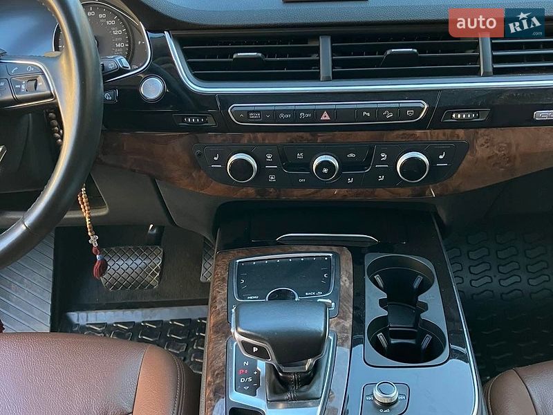 Внедорожник / Кроссовер Audi Q7 2018 в Измаиле