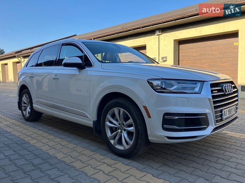 Внедорожник / Кроссовер Audi Q7 2018 в Измаиле