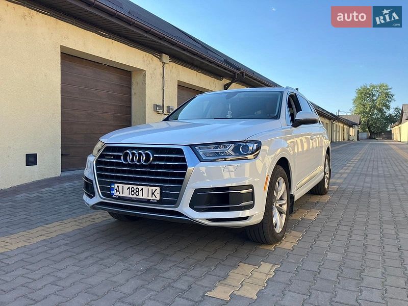 Внедорожник / Кроссовер Audi Q7 2018 в Измаиле
