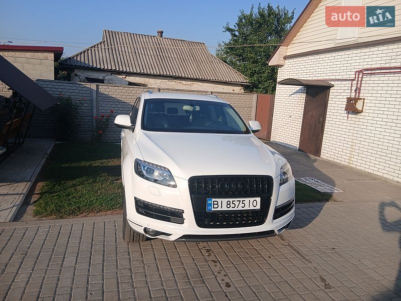 Внедорожник / Кроссовер Audi Q7 2011 в Днепре