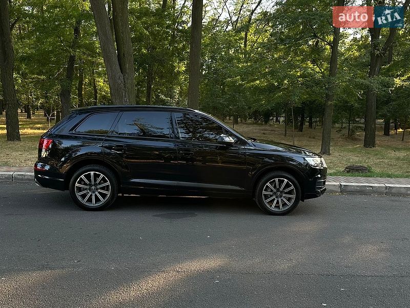 Позашляховик / Кросовер Audi Q7 2016 в Одесі