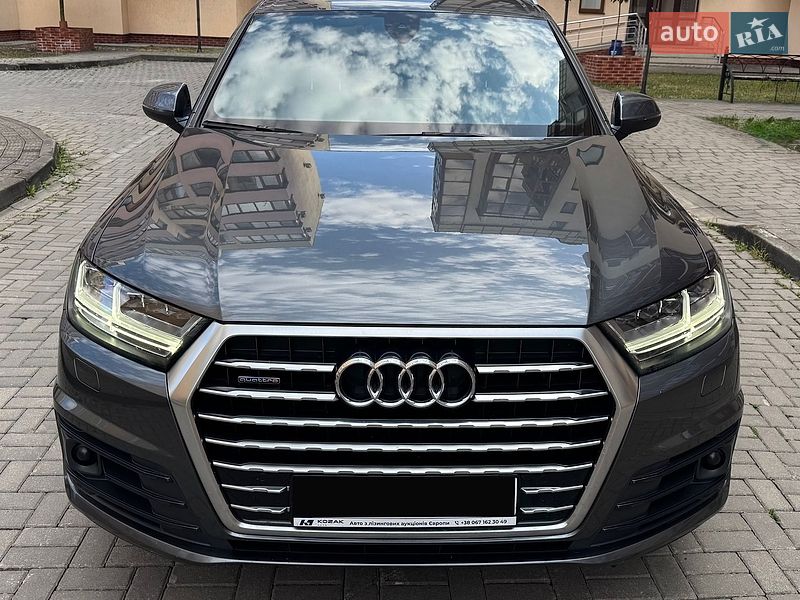 Внедорожник / Кроссовер Audi Q7 2018 в Черновцах