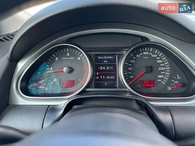 Позашляховик / Кросовер Audi Q7 2009 в Камені-Каширському