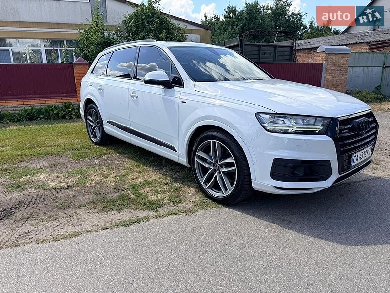 Внедорожник / Кроссовер Audi Q7 2018 в Киеве