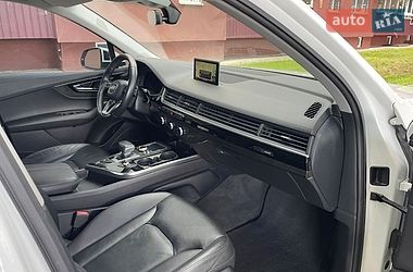 Позашляховик / Кросовер Audi Q7 2017 в Полтаві