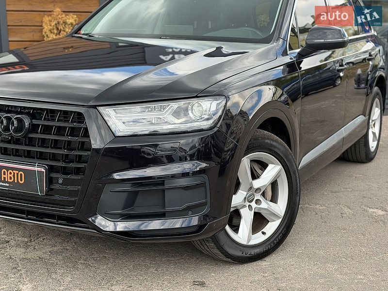 Внедорожник / Кроссовер Audi Q7 2017 в Шептицькому