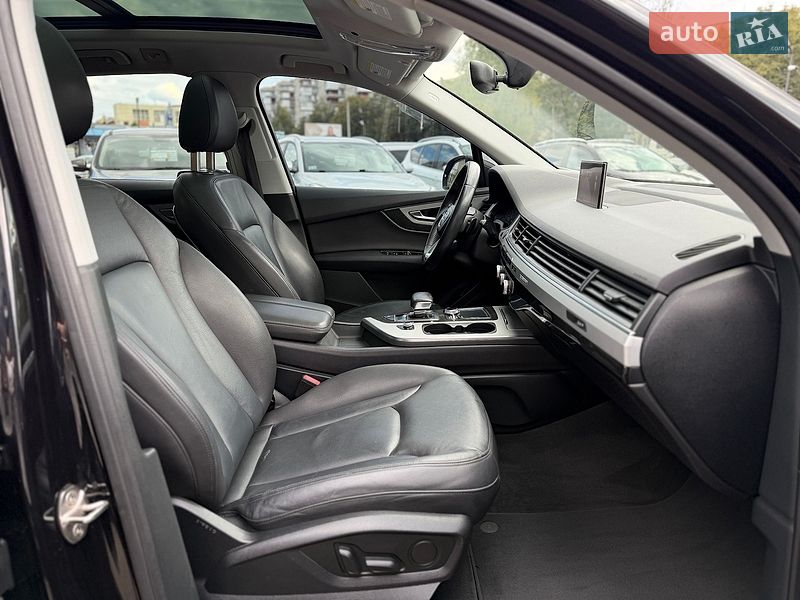 Внедорожник / Кроссовер Audi Q7 2017 в Шептицькому