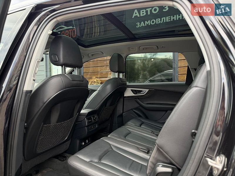 Внедорожник / Кроссовер Audi Q7 2017 в Шептицькому