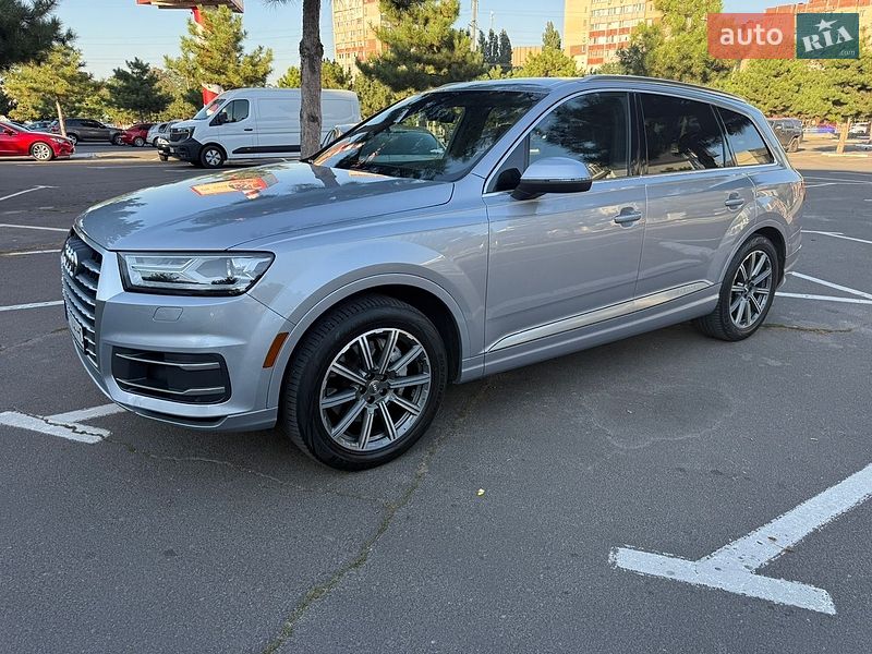 Позашляховик / Кросовер Audi Q7 2017 в Одесі