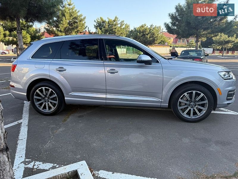 Позашляховик / Кросовер Audi Q7 2017 в Одесі