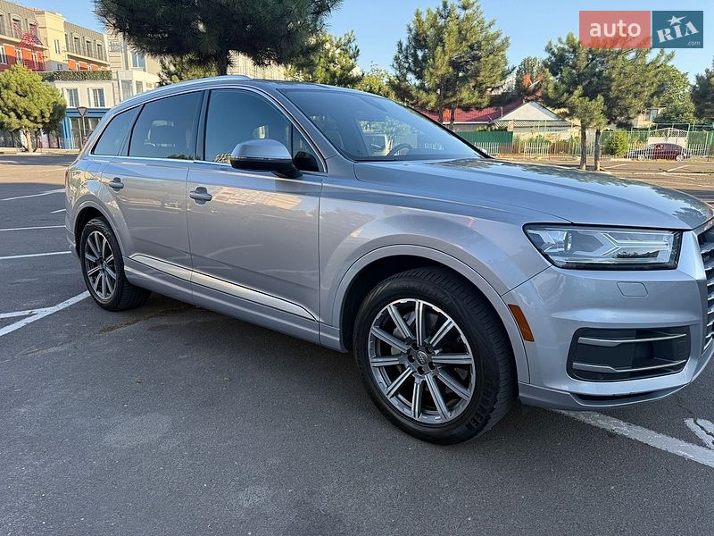Позашляховик / Кросовер Audi Q7 2017 в Одесі