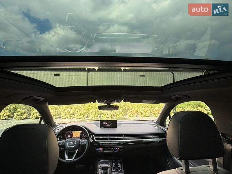 Позашляховик / Кросовер Audi Q7 2017 в Луцьку