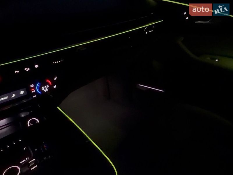 Позашляховик / Кросовер Audi Q7 2017 в Луцьку