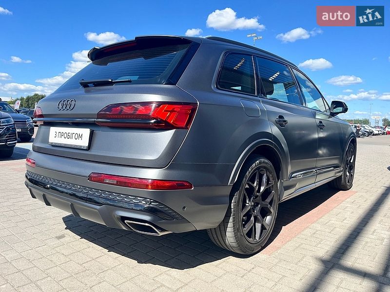 Позашляховик / Кросовер Audi Q7 2024 в Львові