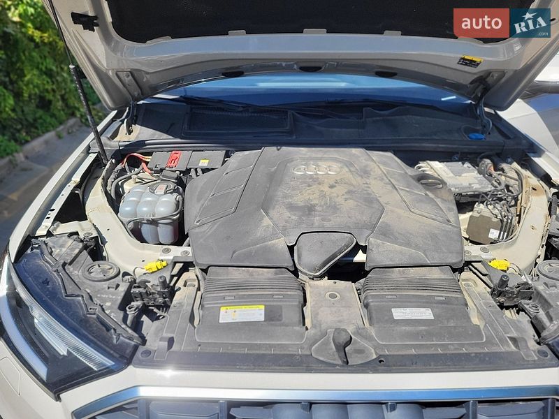 Позашляховик / Кросовер Audi Q7 2021 в Одесі