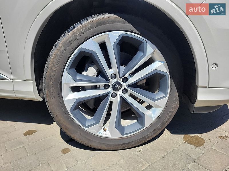 Позашляховик / Кросовер Audi Q7 2021 в Одесі