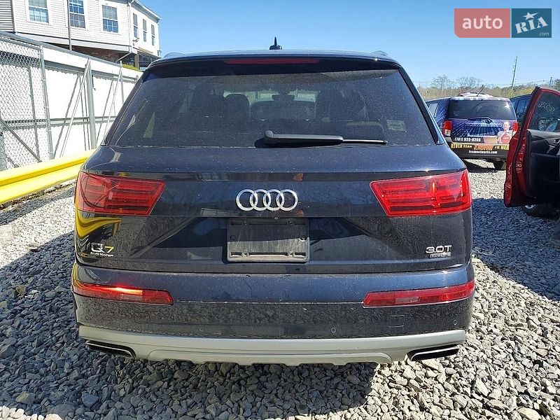 Позашляховик / Кросовер Audi Q7 2017 в Львові