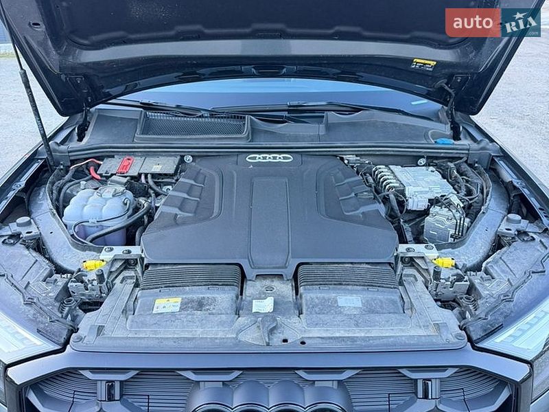 Позашляховик / Кросовер Audi Q7 2024 в Івано-Франківську