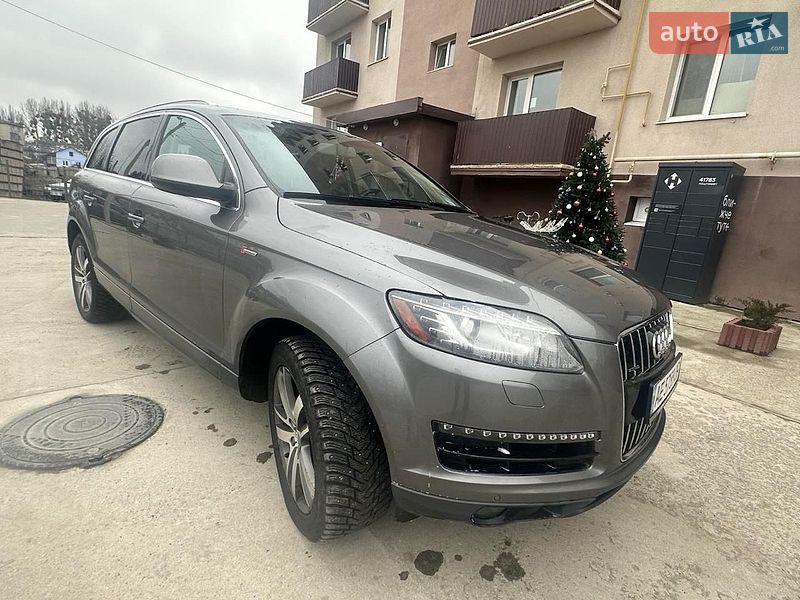 Внедорожник / Кроссовер Audi Q7 2011 в Тульчине