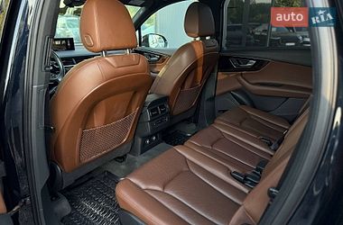 Внедорожник / Кроссовер Audi Q7 2017 в Львове