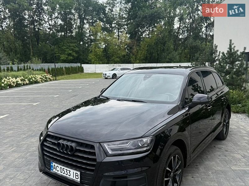 Внедорожник / Кроссовер Audi Q7 2016 в Луцке