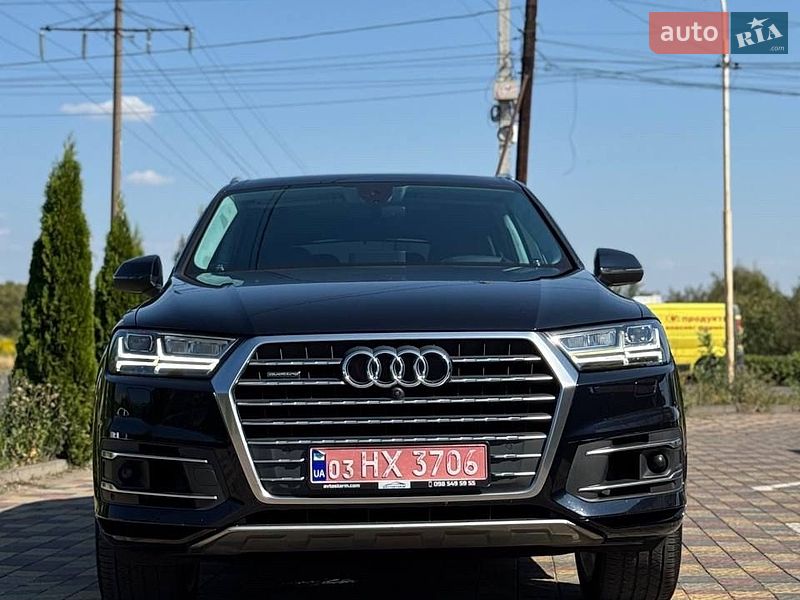 Внедорожник / Кроссовер Audi Q7 2017 в Киеве