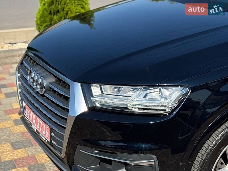 Внедорожник / Кроссовер Audi Q7 2017 в Киеве