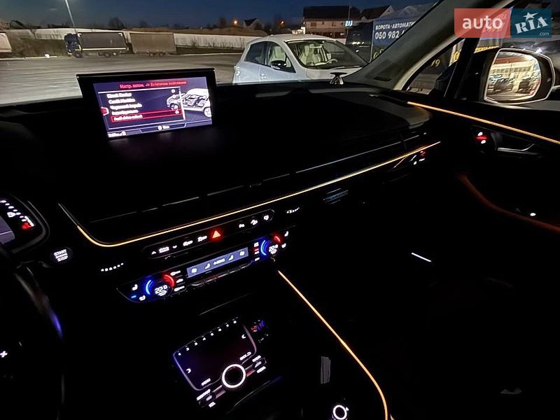 Внедорожник / Кроссовер Audi Q7 2017 в Киеве