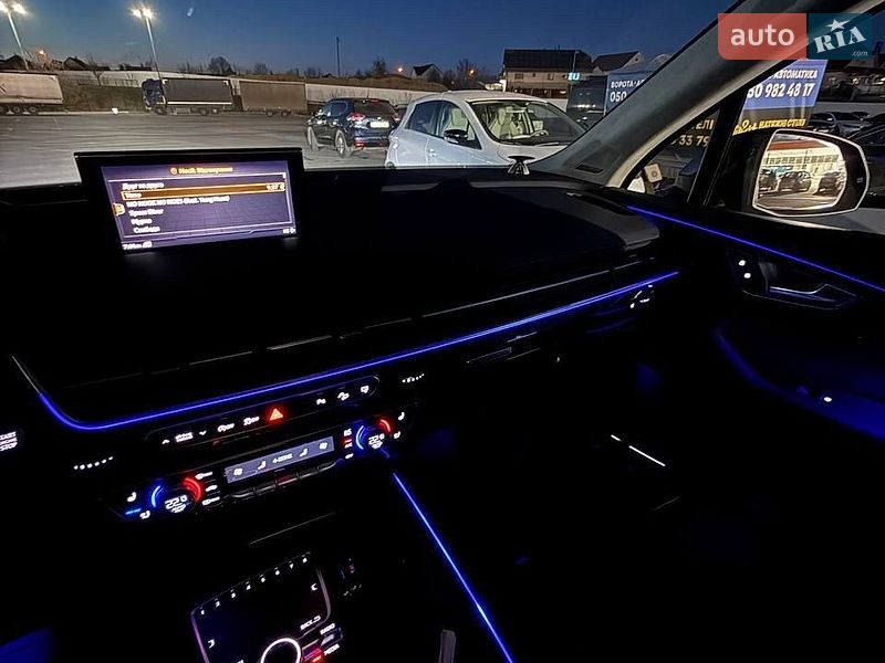 Внедорожник / Кроссовер Audi Q7 2017 в Киеве