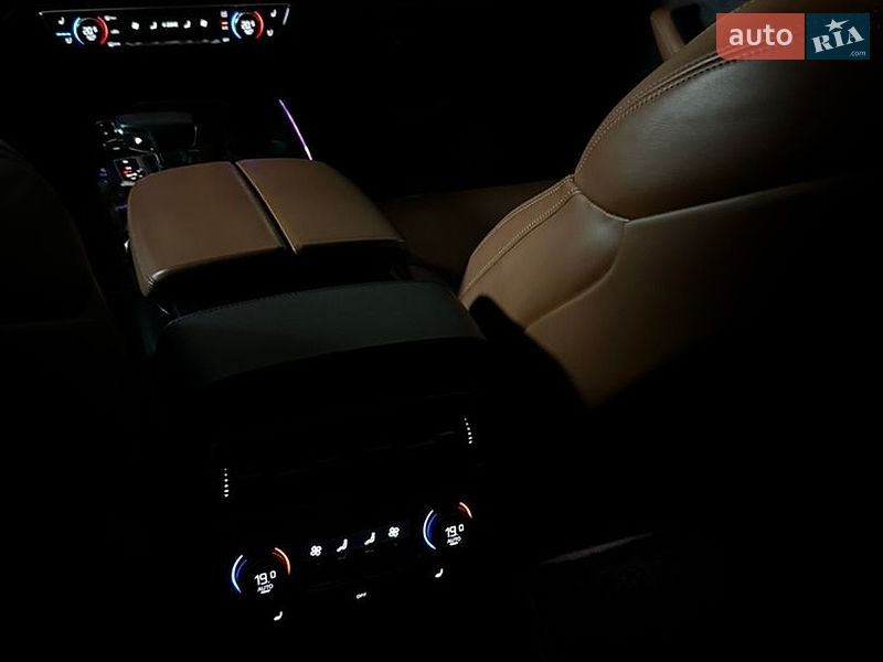 Внедорожник / Кроссовер Audi Q7 2017 в Киеве