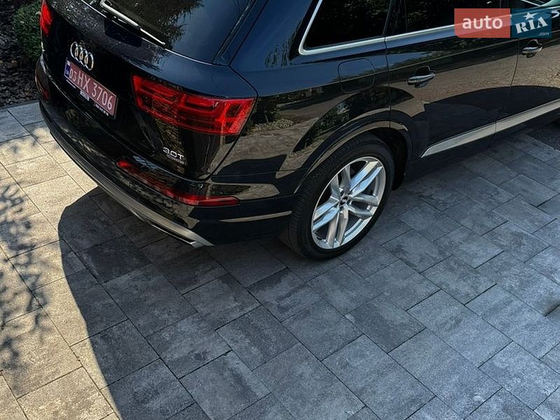 Внедорожник / Кроссовер Audi Q7 2017 в Киеве