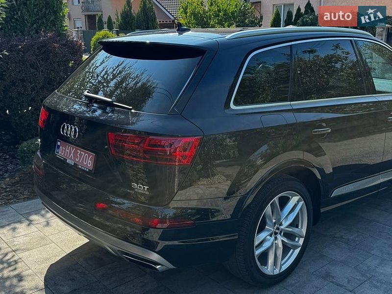 Внедорожник / Кроссовер Audi Q7 2017 в Киеве